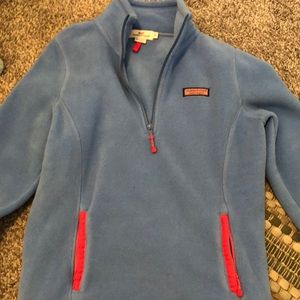 Vineyard Vines fleece pullover. Light blue.